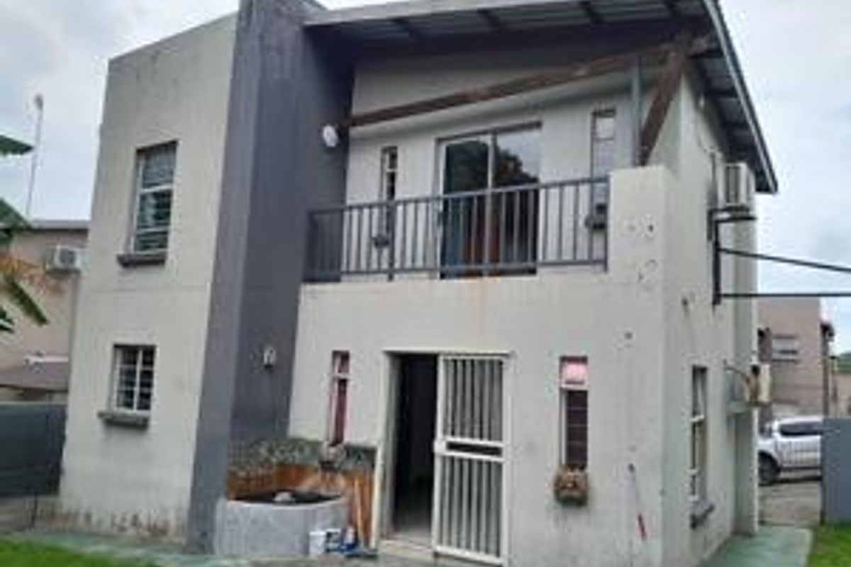 House to Rent - Photo 3