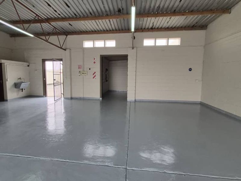 LIGHT INDUSTRIAL WAREHOUSE!!! - Photo 3