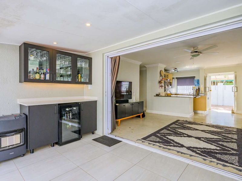 Perfect 3 Bed pet friendly garden simplex in Umhlanga Manors - Photo 4