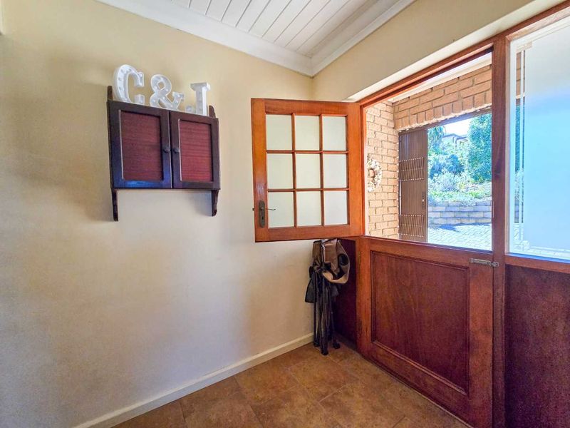 Prestige location with breathtaking river and sea views. - Photo 3