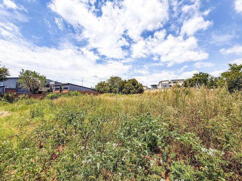 Discover a truly exceptional opportunity to create your dream home in the prestigious The Ridge Estate - Photo 3