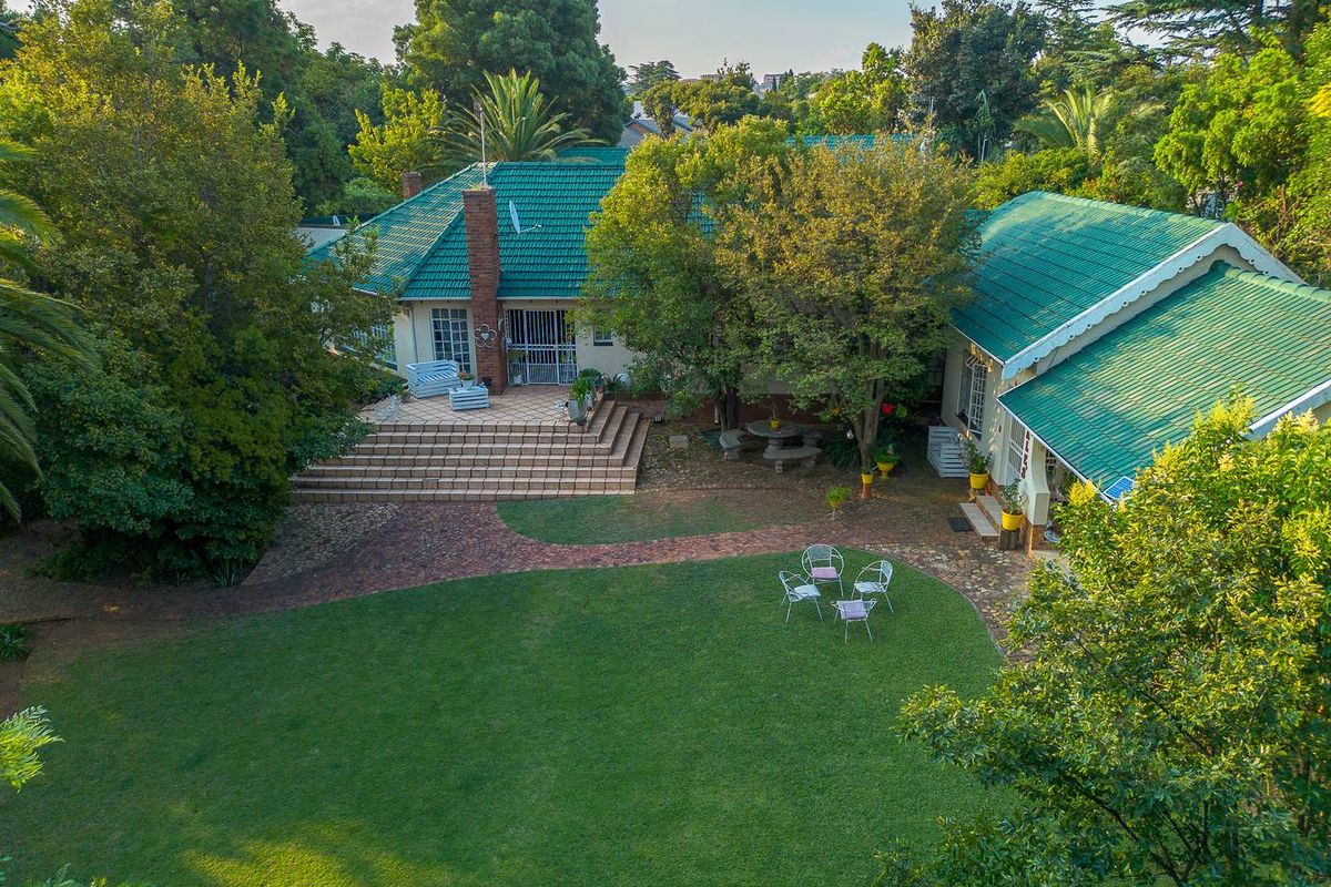 Prime Multi-Dwelling Estate: Invest & Earn! - Photo 5
