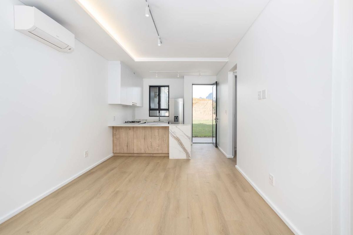 New Two-Bedroom Ground-Floor Apartment in Val de Vie Vivante Village at Val de Vie Estate - Photo 2