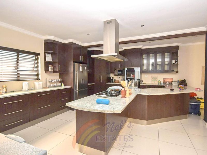Modern Home For Sale in Extension 15, Swakopmund - Photo 4