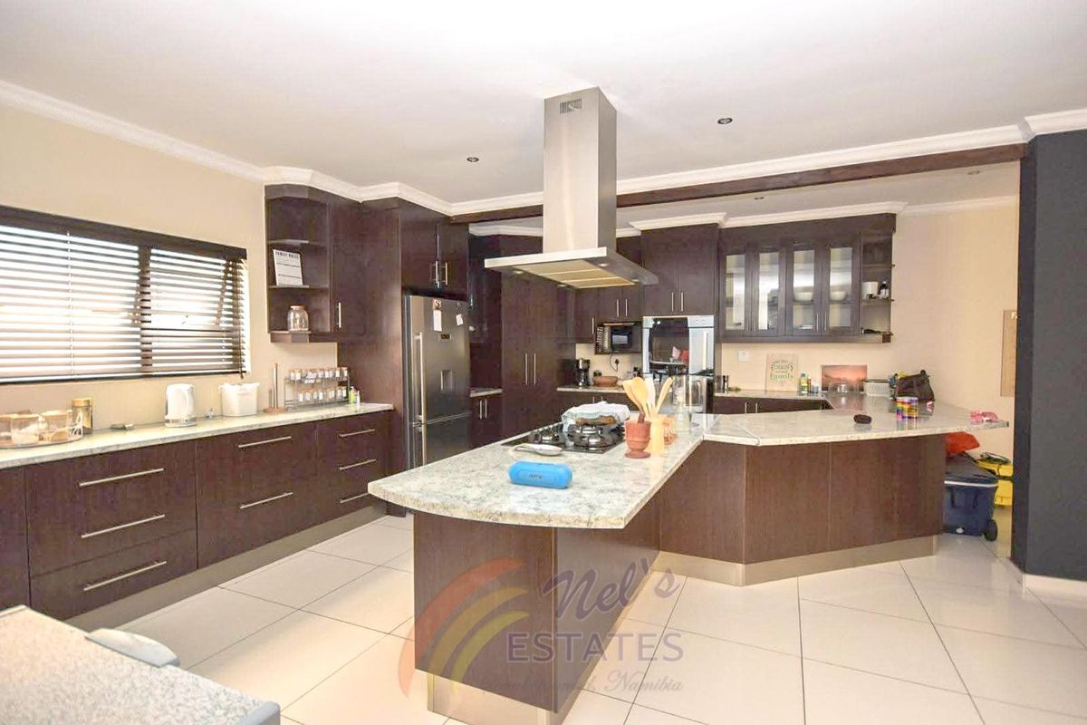 Modern Home For Sale in Extension 15, Swakopmund - Photo 4