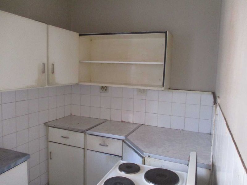 2 BEDROOM FLAT TO RENT IN BALREA PARK - Photo 3