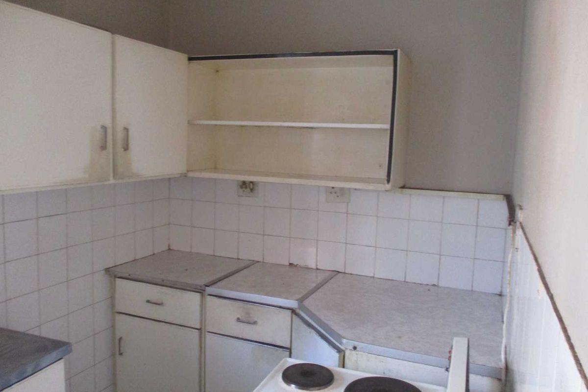 2 BEDROOM FLAT TO RENT IN BALREA PARK - Photo 3