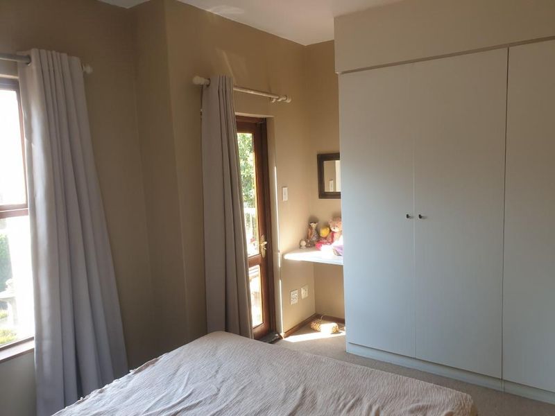 2 BEDROOM APARTMENT TO RENT IN OAKLANDS - Photo 9