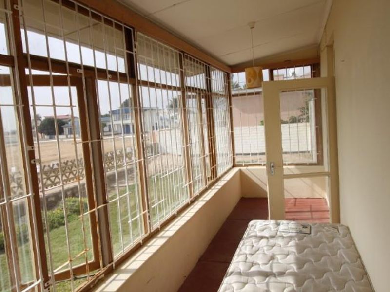 Ocean on your doorstep - Photo 9