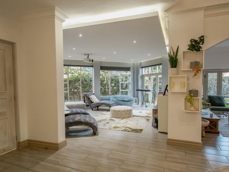 STYLISH ENTERNAINER'S DREAM IN THE PRESTIGIOUS BOARDWALK MANOR ESTATE - Photo 8