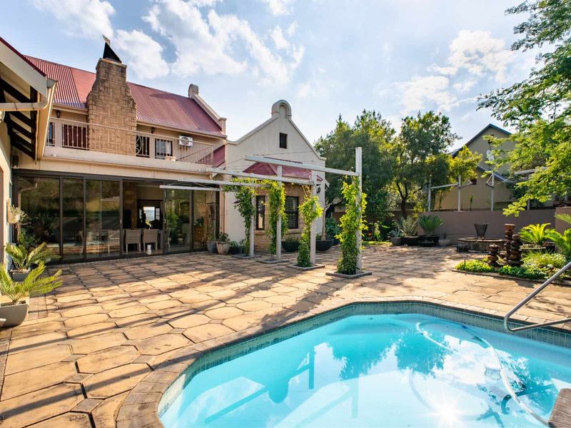 Timeless Luxury Meets Tranquil Living at Waterlake Farm - Photo 7