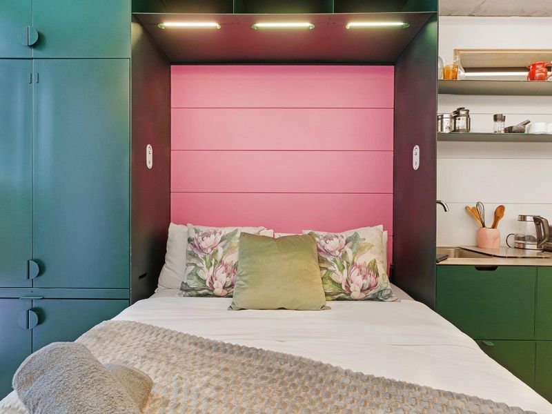 Slick fully furnished city pad - Photo 7