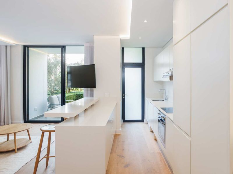 Luxury Polo Village apartment available to rent on Val de Vie Estate - Photo 7