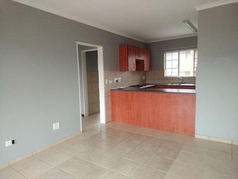 1-Bedroom Apartment for Sale in Forest Hill - Photo 4