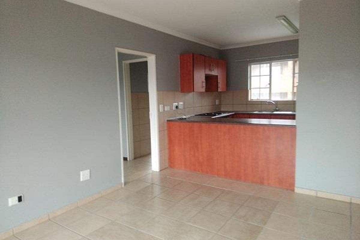 1-Bedroom Apartment for Sale in Forest Hill - Photo 4