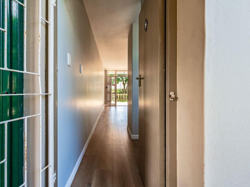 Modern Ground-Floor Flat in Hillcrest Centre - Photo 3