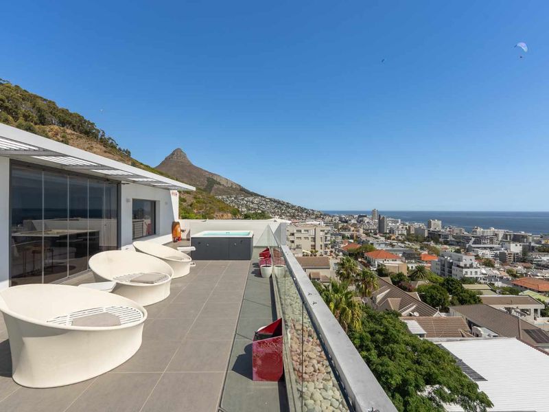 Above Sea Point. Above Everything. - Photo 4