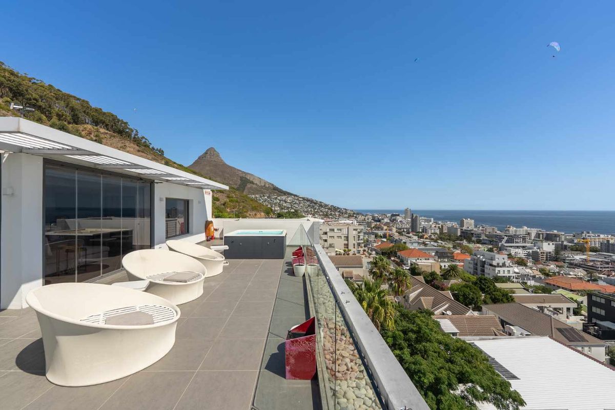 Above Sea Point. Above Everything. - Photo 4