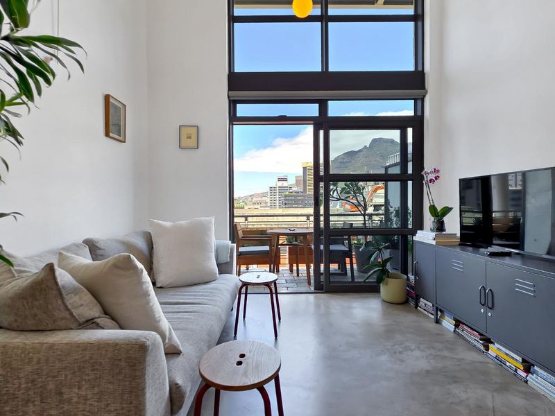 Airbnb-Friendly Loft Apartment in De Waterkant - Photo 8