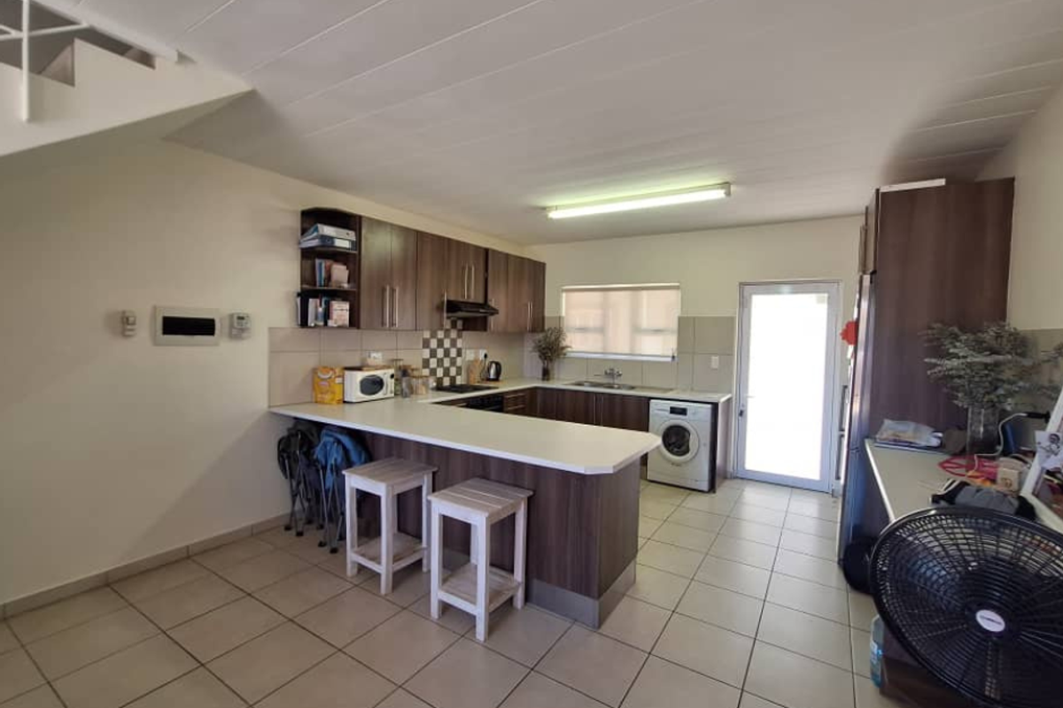 FOR SALE | KLEINE KUPPE - Photo 3