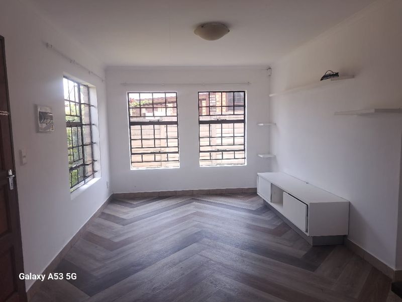 Three bedrooms at Thatchil Security Estate - Photo 5