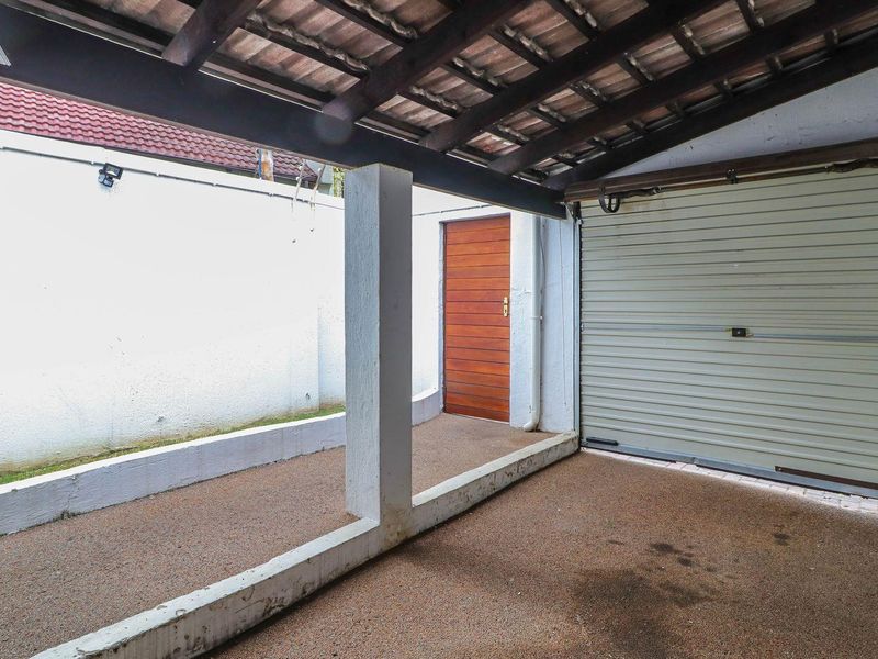 3 Bedroom Townhouse in the Heart of Bryanston - Photo 2