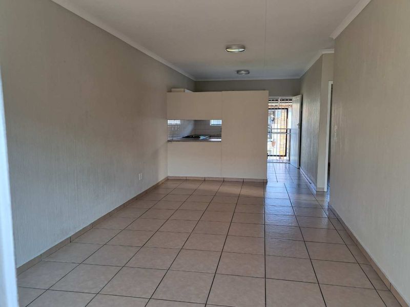 2 Bedroom Apartment for Sale in Ravenswood - Photo 7