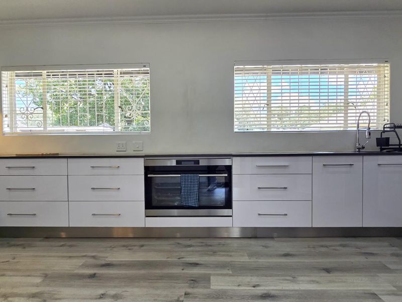 3 Bedroom House for Sale in Albemarle Ext 2 - Photo 5
