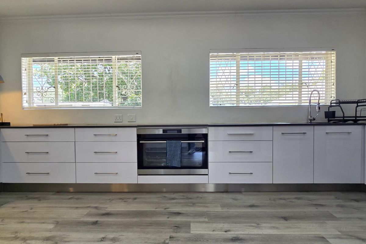 3 Bedroom House for Sale in Albemarle Ext 2 - Photo 5