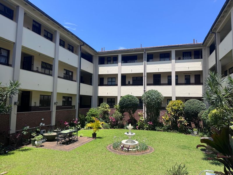 SPACIOUS 2 BEDROOM FLAT in Musgrave - Photo 2