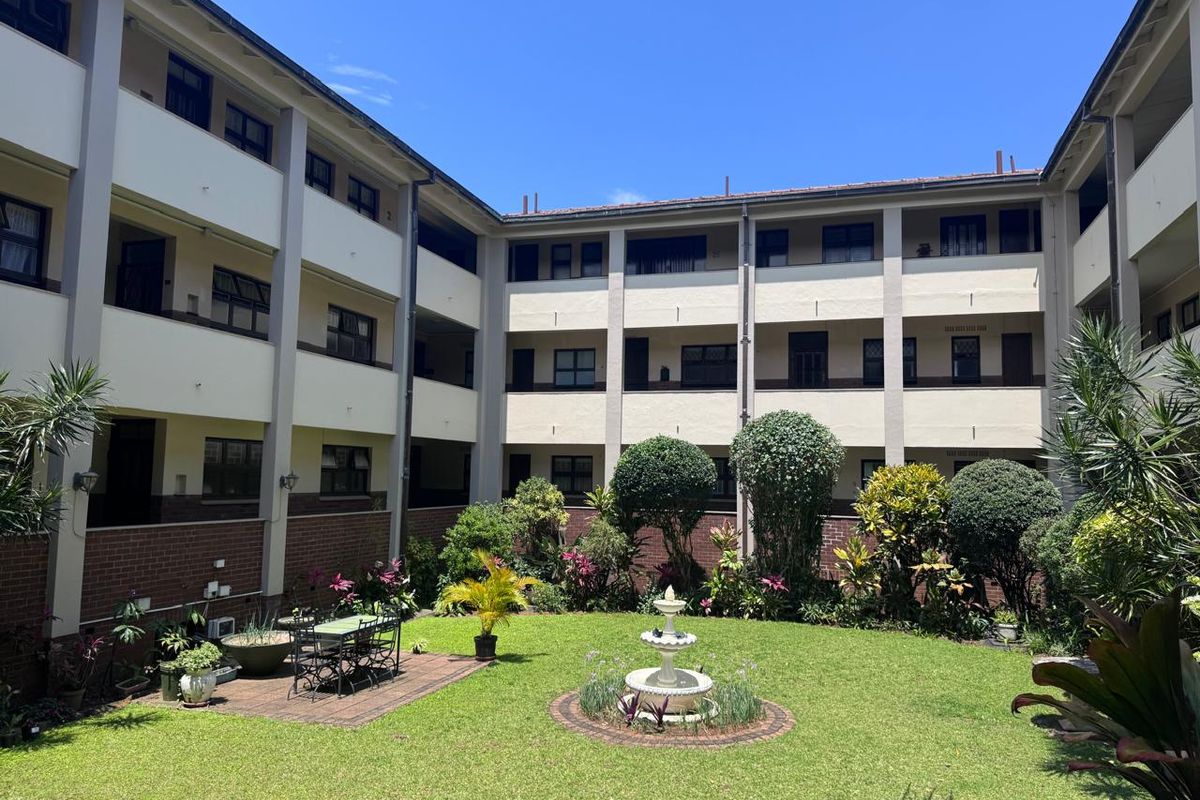 SPACIOUS 2 BEDROOM FLAT in Musgrave - Photo 2