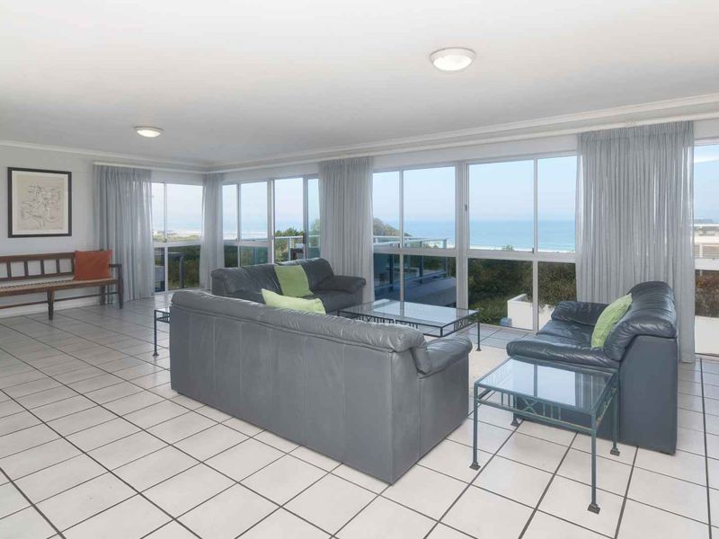 Prime Coastal Escape - Photo 6