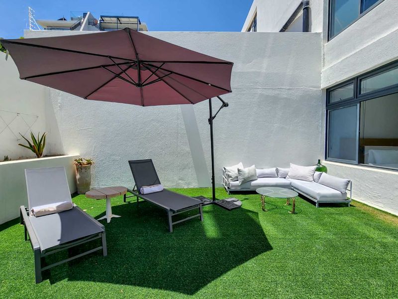 Turnkey apartment with extra large terrace and Ocean views - Airbnb friendly - Photo 2