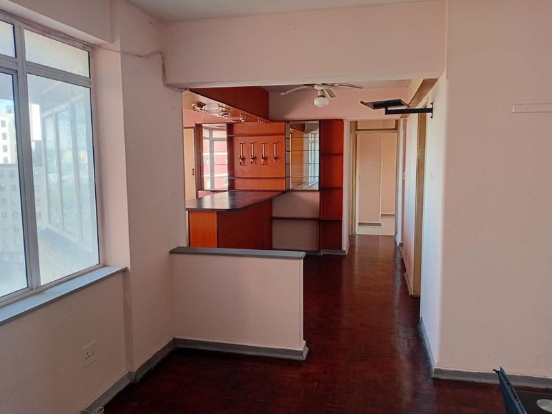 Spacious 2 Bedroom apartment in Durban South Beach, Close to Marine World & Hospitals!!! - Photo 3
