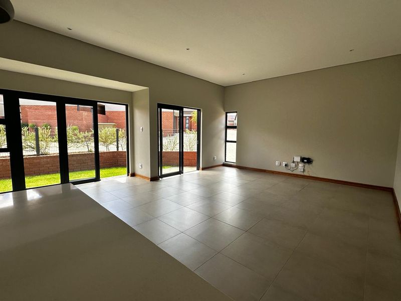 Experience Modern Retirement Living - No Transfer Fees! - Photo 9