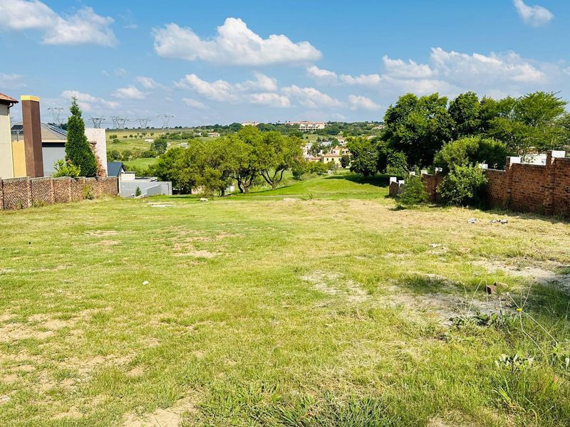 Prime Vacant Stand Overlooking the Fairway For Sale at Blue Valley Golf Estate - Photo 2
