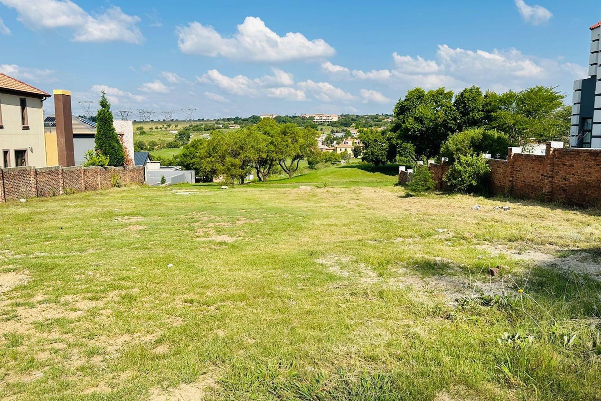 Prime Vacant Stand Overlooking the Fairway For Sale at Blue Valley Golf Estate - Photo 2