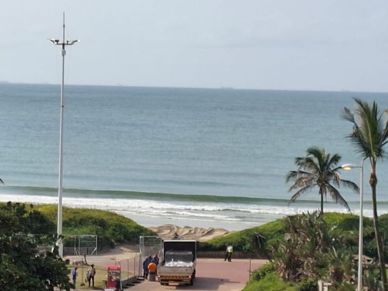 Perfect Investment: Bachelor Apartment Steps from the Waterfront - Photo 8