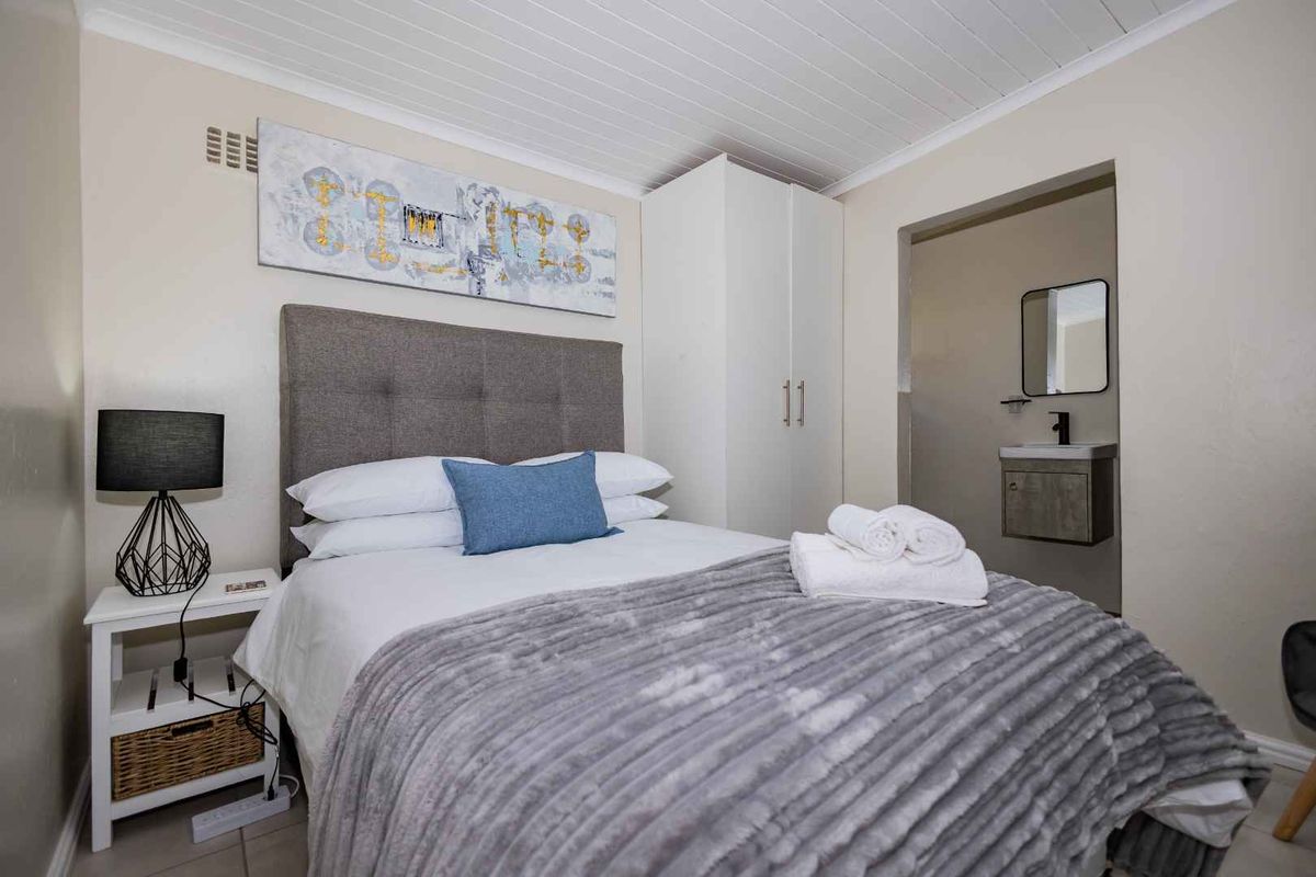 Urban Oaks Guest House - Photo 2