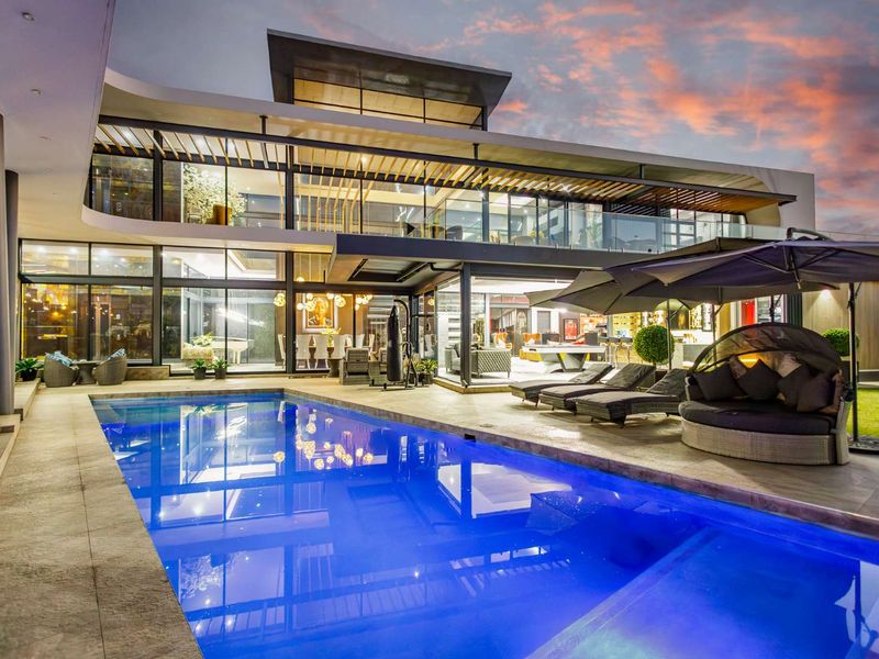 Exquisite Lakefront Luxury - Photo 6