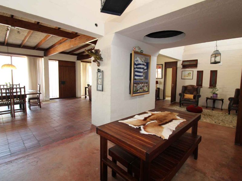 Family home in sought after area - Photo 5