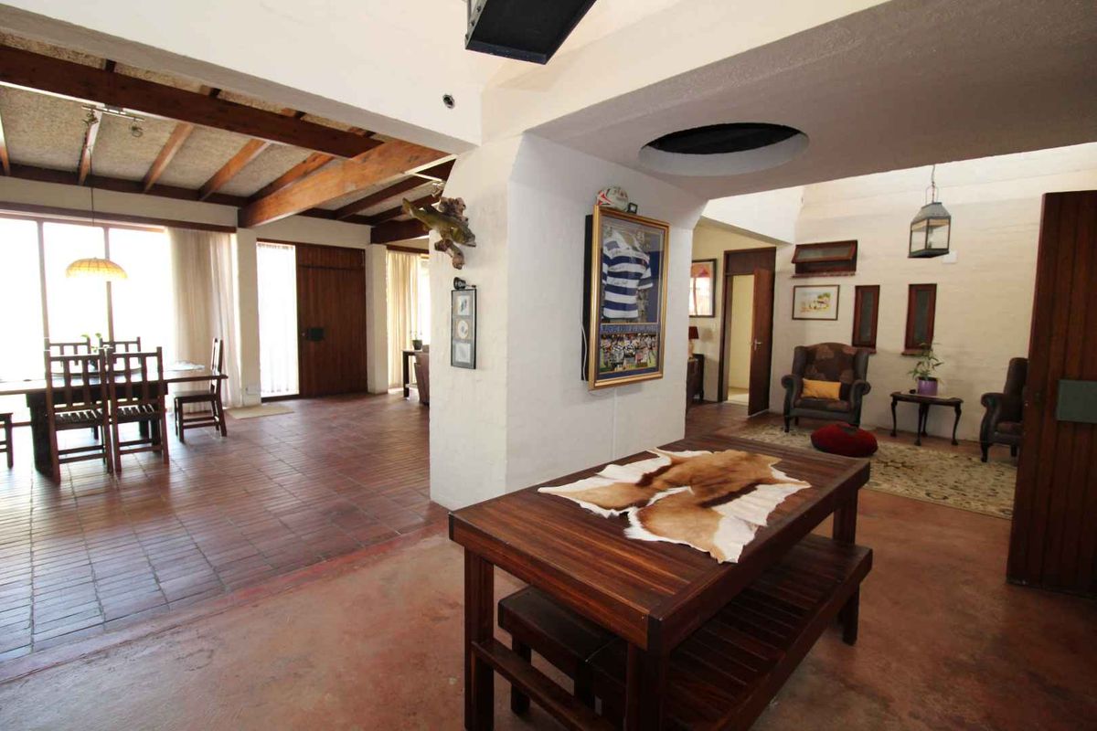Family home in sought after area - Photo 5