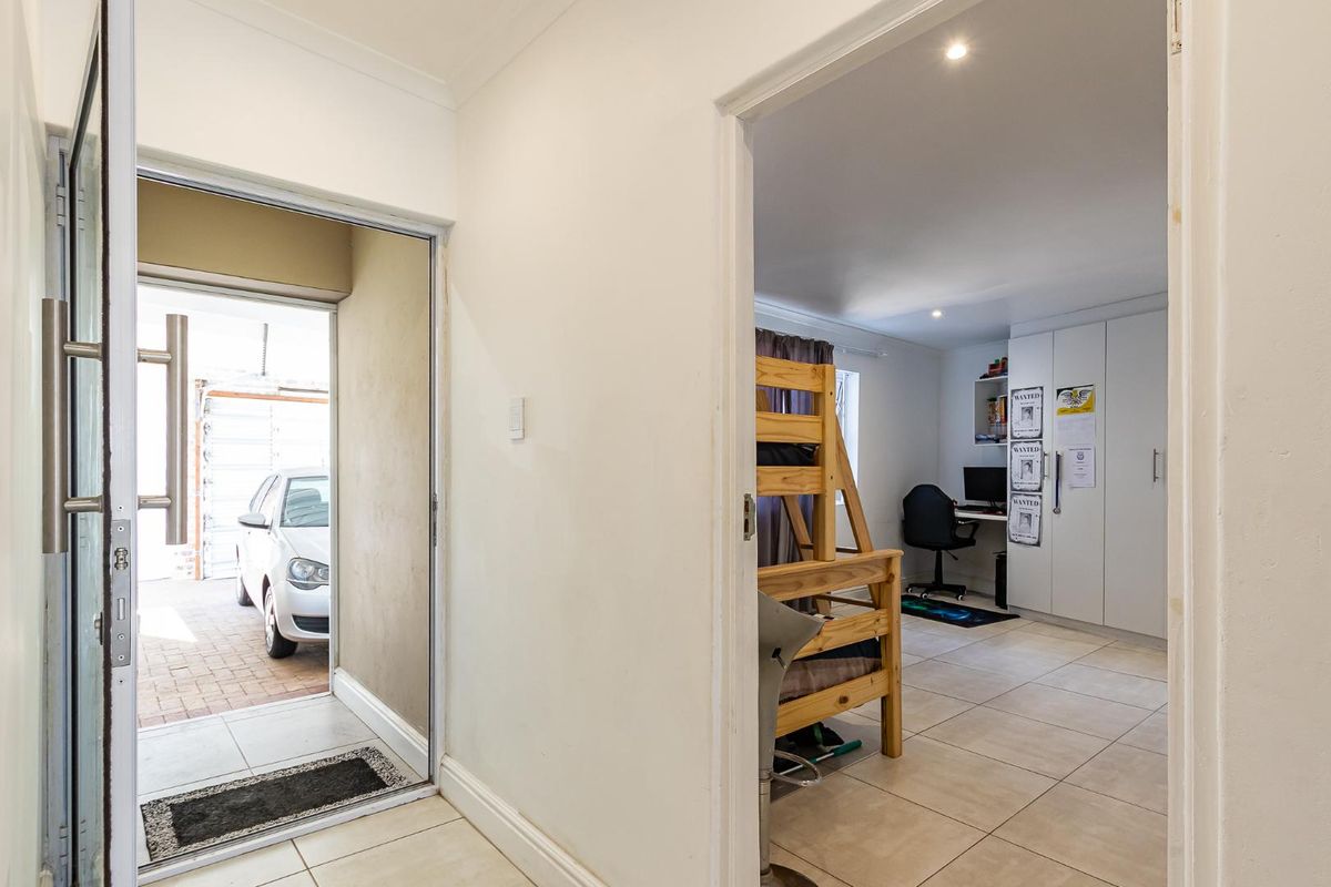 2 bedroom newly built family home - Photo 3