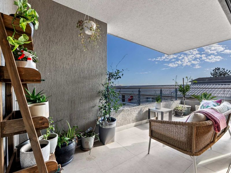 Sun Light, Ocean Views and Top Floor! - Photo 7