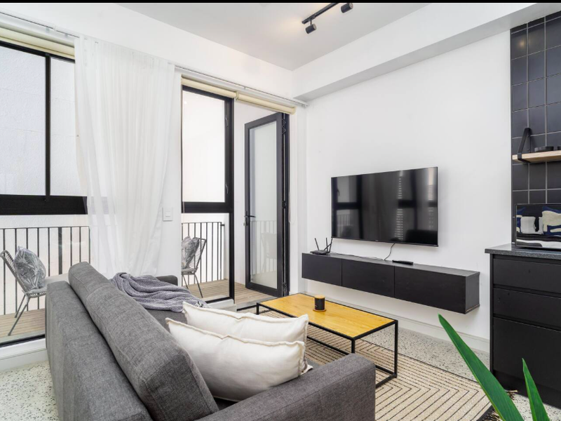 Stylish Studio Apartment in the Heart of Cape Town - Photo 3