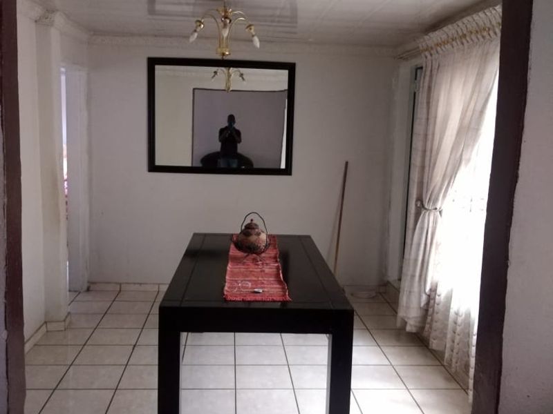 Family Home Vosloorus - R 920 000 - Photo 9