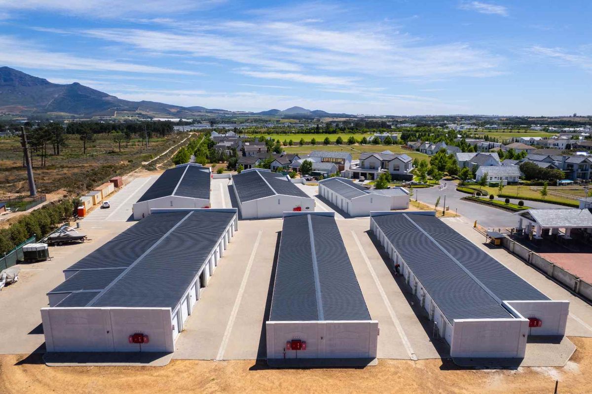 Premium storage units of various sizes are now available for rent on Val de Vie Estate. - Photo 2