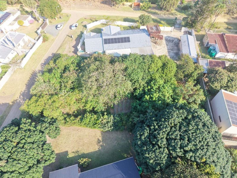 Prime coastal land – build your dream home just 300m from the beach. - Photo 9