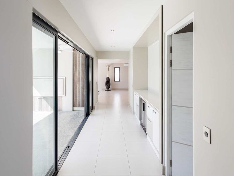 Unique Four-Bedroom Masterpiece on the Second Fairway on Pearl Valley Golf and Country Estate - Photo 9