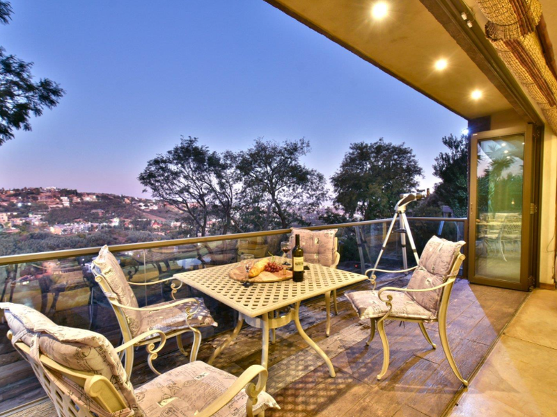 Discover Glenvista's Pinnacle of Luxury Living! - Photo 2